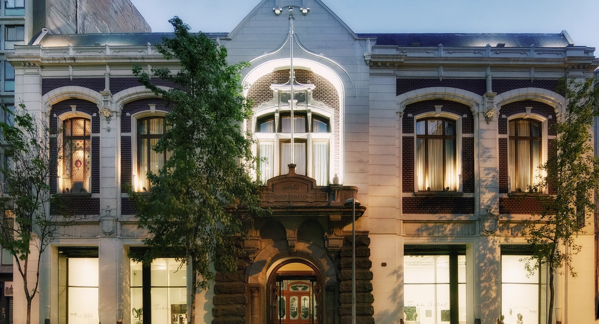 SALA GASCO: REGALO PARA SANTIAGO